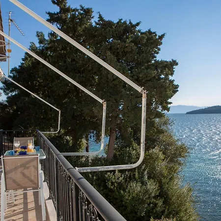 Perigiali Apartamento
